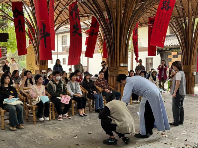 《菱窠传家录》 红色剧本杀解锁党史学习新体验ky开元棋牌狮享课堂丨狮子山街道沉浸式思政课(图2)